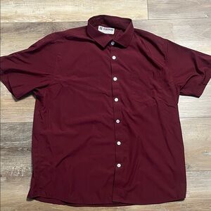 DIXXON Men’s Short-Sleeve Button-Down Shirt in Burgundy
